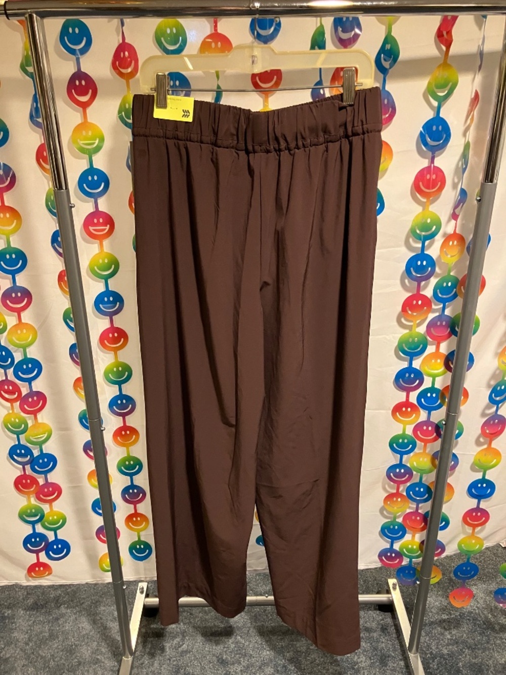 NWT All In Motion Active Light High-Rise Pocketed Wide Leg Pants (Large) - Picture 4 of 16